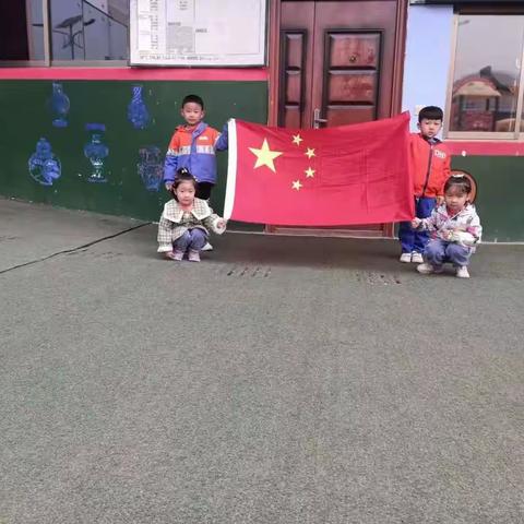 志丹县小太阳幼儿园中一班第“五”“六”周生活剪影