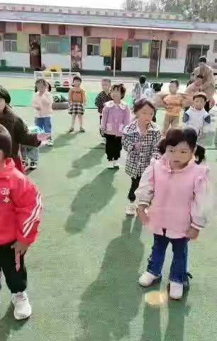 宏阳幼儿园小二班第二周