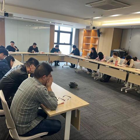 交通分院党支部召开《党员应知应会要点》专题学习会议