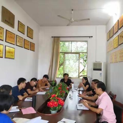 打造高效课堂，我们一路前行！——雩田三中“新模式•新课堂”高效课堂比赛进行中