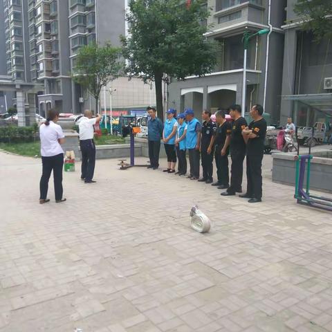 2018年学府佳苑消防演练