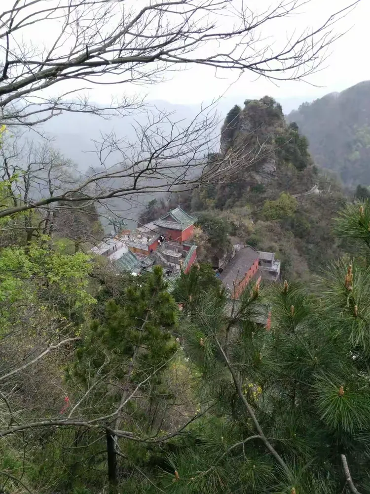 我的西行漫记之登上天下第一山～武当山