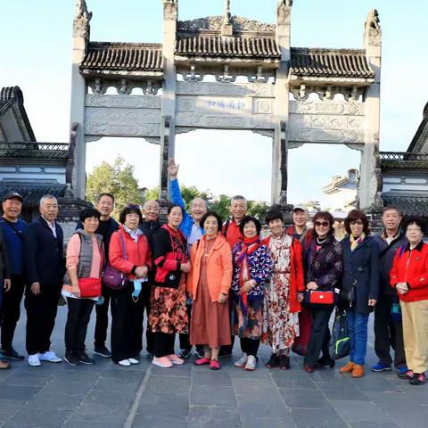 感恩与太阳肩并肩走过的每一寸时光……