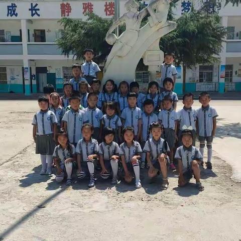 走进小学，体验成长