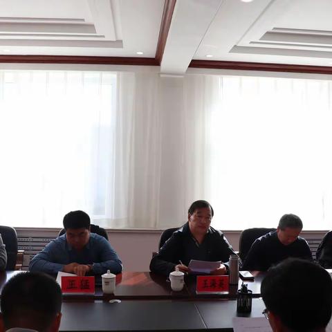 旗委副书记、旗政府党组书记、旗长王海英一行深入巴仁哲里木镇调研督导乡村振兴重点工作