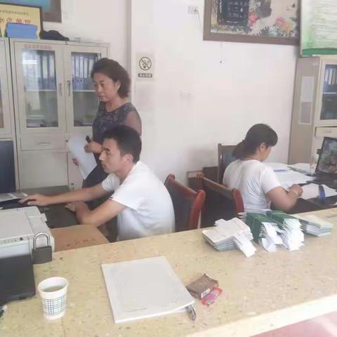 终南镇民政残联对残疾人享受政策进行全面排查落实工作