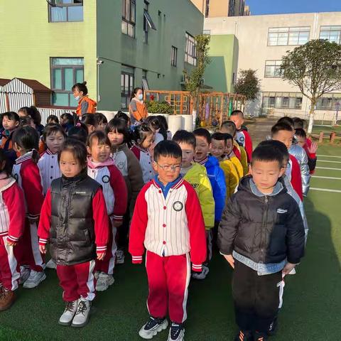 喜迎开学——成都市双流区黄甲幼儿园2023年春季开学第一天大三班精彩特辑