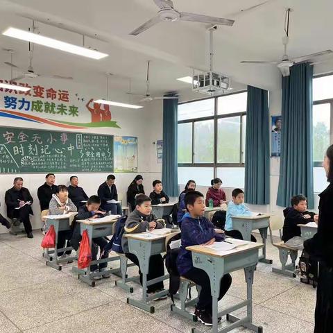 我们的队伍向太阳——长郡月亮岛学校线下送课到凌冲小学