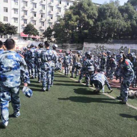 少年不惧岁月长 彼方尚有荣光在