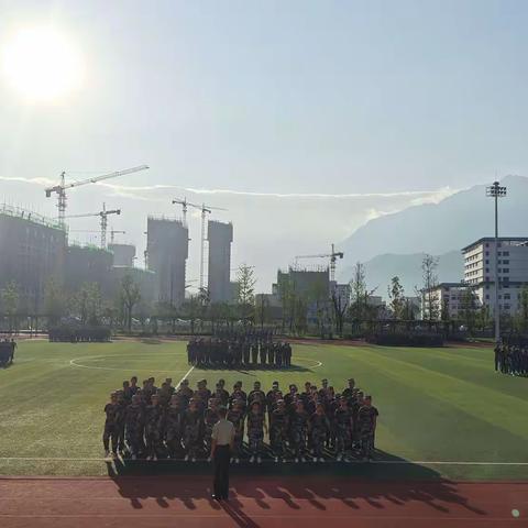 武都实验中学军训小纪（2）