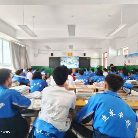 航天星定灿烂 梦想扬帆起航  ——同上一堂航天思政大课观后感  高一九班