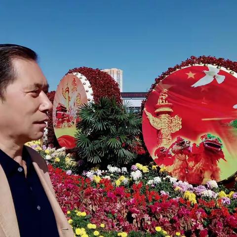 我的自拍像—秋天里
