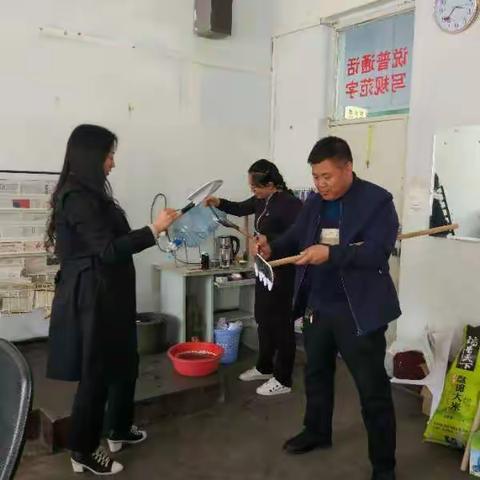 英语课本剧《愚公移山》 ————沟帮子小学二部