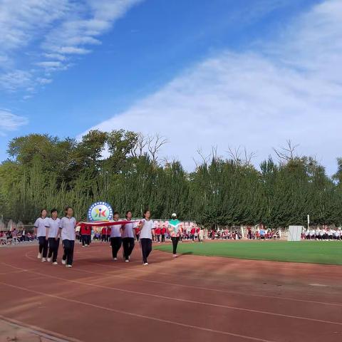 2023秋季运动会，学生初二了