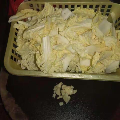 韶关实验中学七（13）班张诚俊 蒜蓉炒娃娃菜