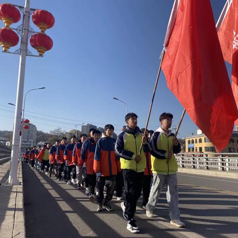 磨炼意志 拥抱自然 感悟人生——安泽县职业中学远足实践活动