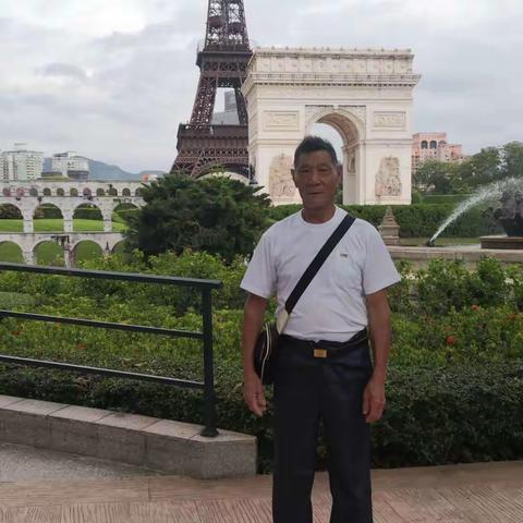 老父亲深圳游