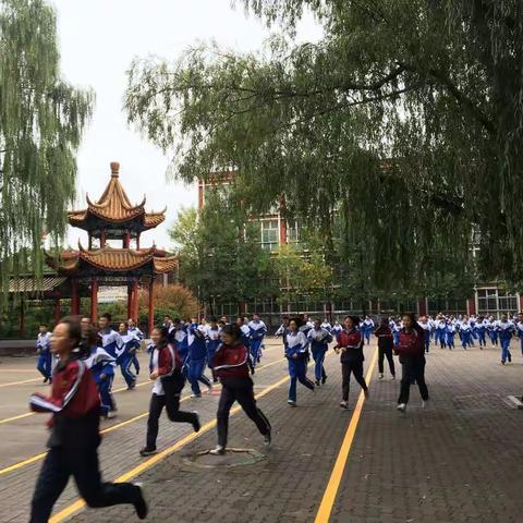 太原市尖草坪区第一中学校应急疏散逃生演练
