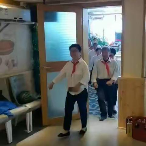 我们都共产主义接班人