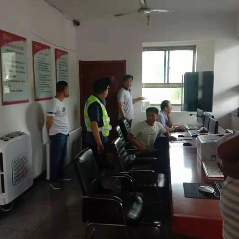 省局治超检查组莅临界都超限站检查工作