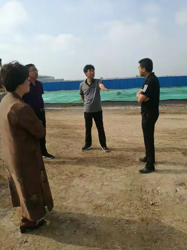 肥乡区交通运输局局长董红坤现场指导吉安路施工,大气治理稳步进行!