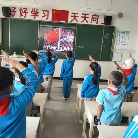 库尔勒市第八小学举办“融情中秋 欢度国庆”联欢活动