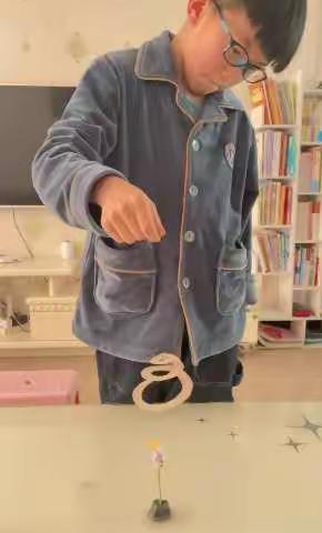 临颍县樱桃郭学校四年级科学实验课陈丽娟