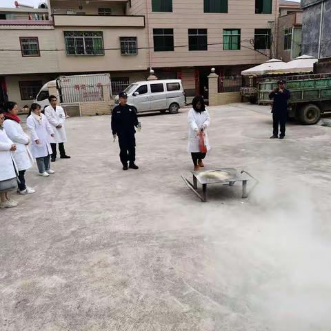岑峰卫生院消防安全实操培训