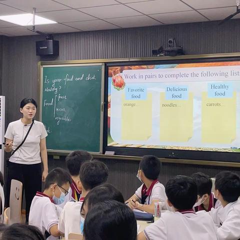 凝聚“新”力，共促成长—海口市海瑞学校2022-2023学年度第一学期第8周初中英语科组教研活动