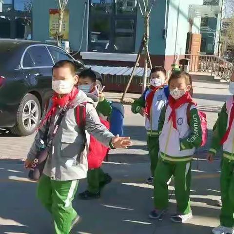 梨园学校2019级7班在2021年第一次社会大课堂活动（大兴）