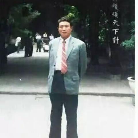 【最美风光在金秋】，作者：刘晓平，歌曲：秋天的童话，演唱：孙里格