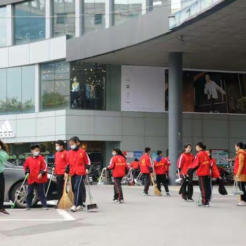 “学习雷锋精神 共创文明城市”——滨州实验学校2021级3班战狼志愿大队志愿服务活动纪实