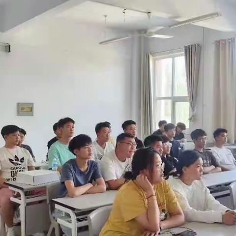 学青年榜样 做时代新人