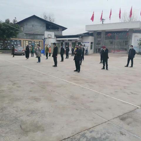 病毒无情人有情  致敬平凡保小人