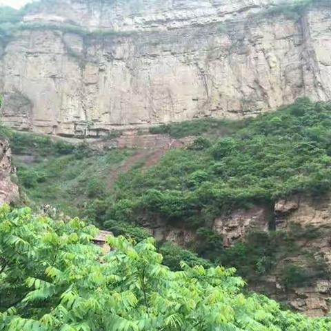 雨中太行美