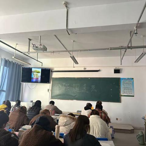 农经2101班《强国复兴》