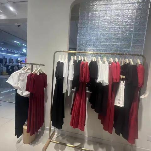 唐县信誉楼朵以女装