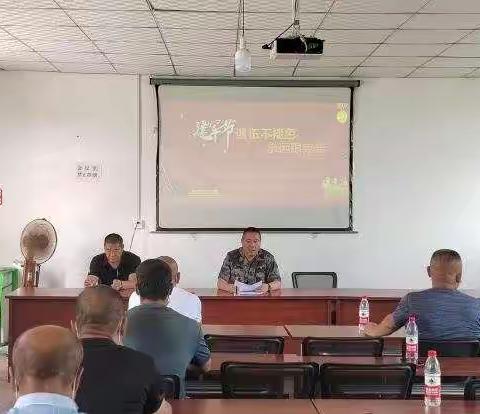 退役不褪色，永远跟党走