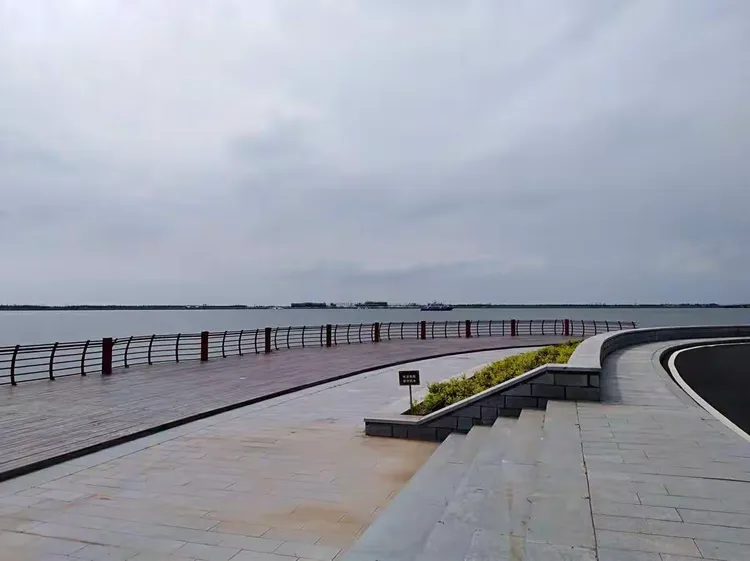 盘锦辽滨含章湖度假区玉露花语一日游二0一八年八月二十九日