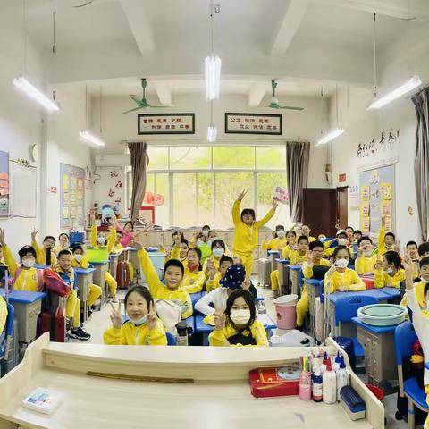 我们的快乐时光                        ﻿﻿ 记五二班农场研学活动（研学第一天）