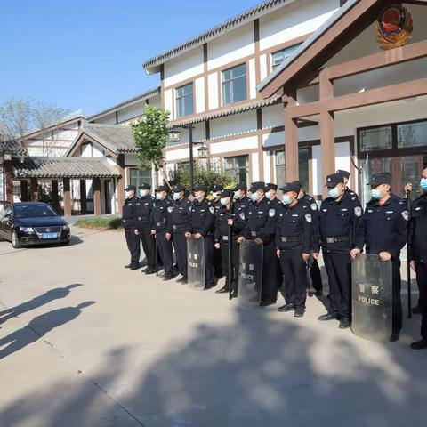 临漳县公安局蓝军教官团到基层一线开展“红蓝对抗”送教考核活动