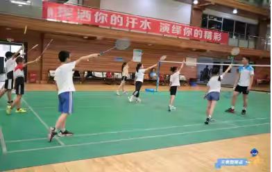 坚持以职工为中心