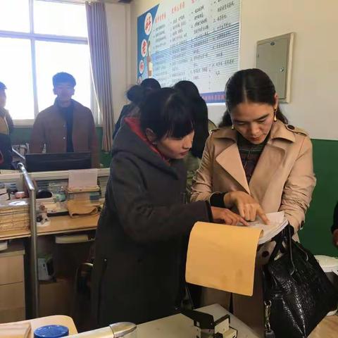 县委常委、宣传部部长措白莅临齐哈玛镇督查指导控辍保学工作