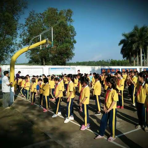 陀村小学庆“六一''文艺汇演紧张进行准备中