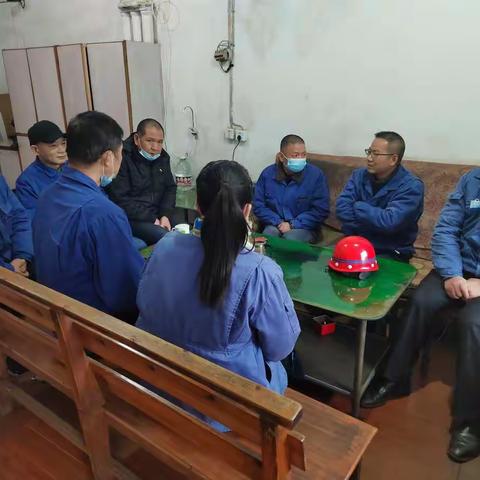 节前慰问送温暖 亲切关怀暖人心