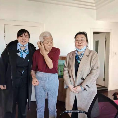 陪伴老年客户，上门暖心服务