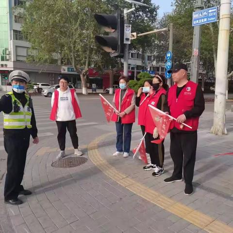 【凝心聚力再出发 交警创城在行动】让道路更通畅 让出行更文明（七）
