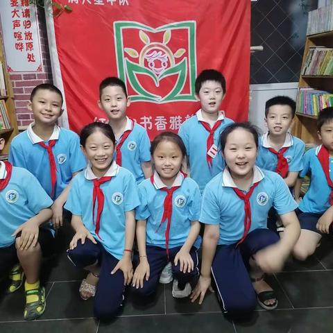 阅读点燃智慧，好书引领成长！油田第二小学三年级六班---满天星中队书香雅韵社团