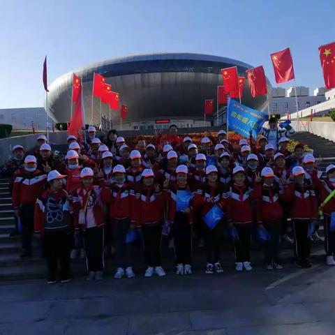 韩店镇中心小学四年级八班师生研学路