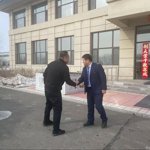 【德惠分公司】排忧解难情系司乘 暖心服务收获锦旗